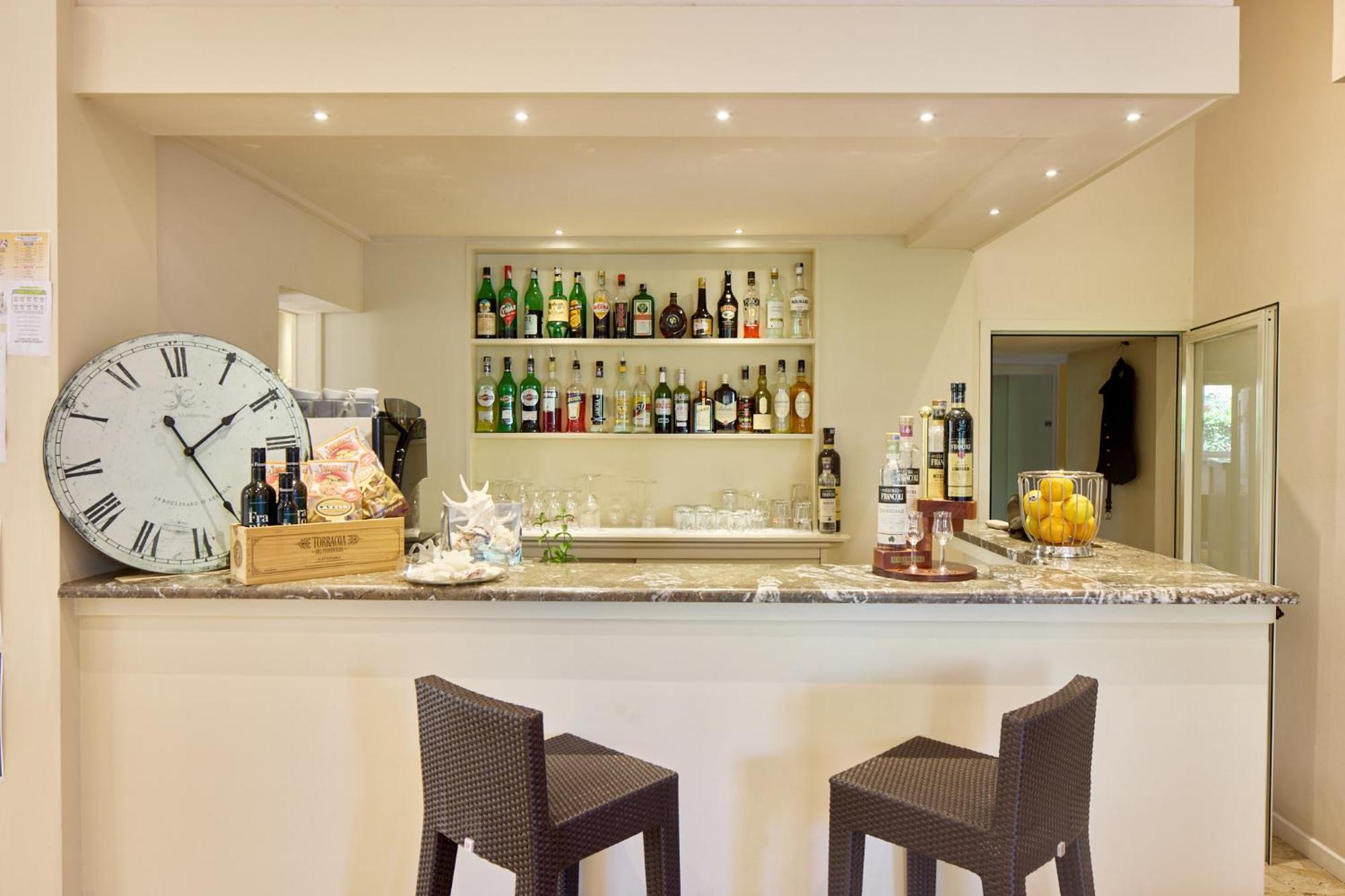 Hotel Crystal Marina di Pietrasanta Buitenkant foto