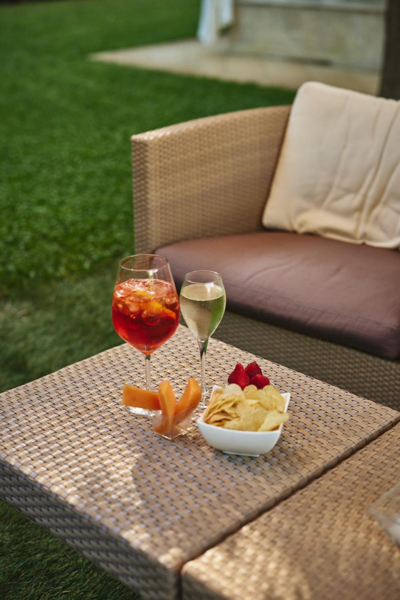 Hotel Crystal Marina di Pietrasanta Buitenkant foto