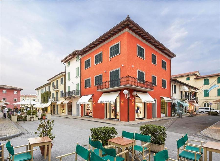 Hotel Crystal Marina di Pietrasanta Buitenkant foto